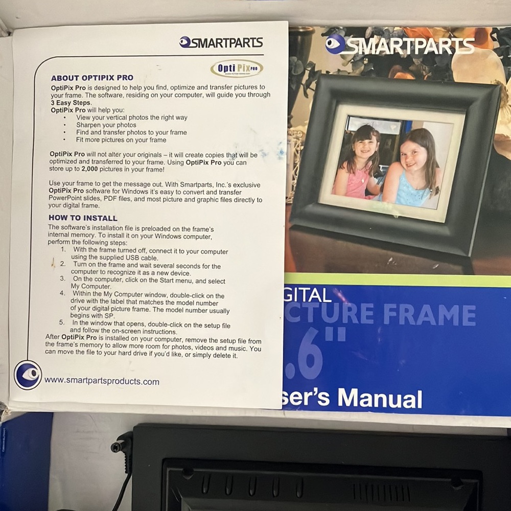 SMARTPARTS/OptiPixPro/Digital Picture Frame/5.6” w/Quick Start Guide/User Manual - Picture 11 of 11